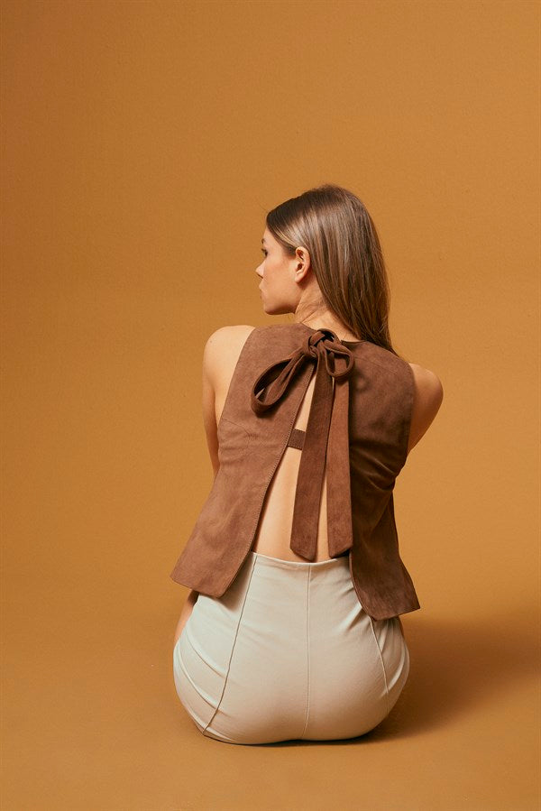Bow-Detail Open-Back Suede T-Shirt - Brown