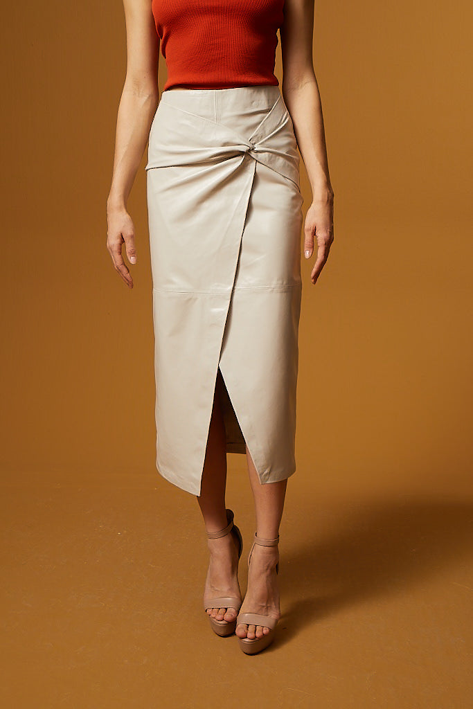 Knoted Slit Leather Skirt – Cream
