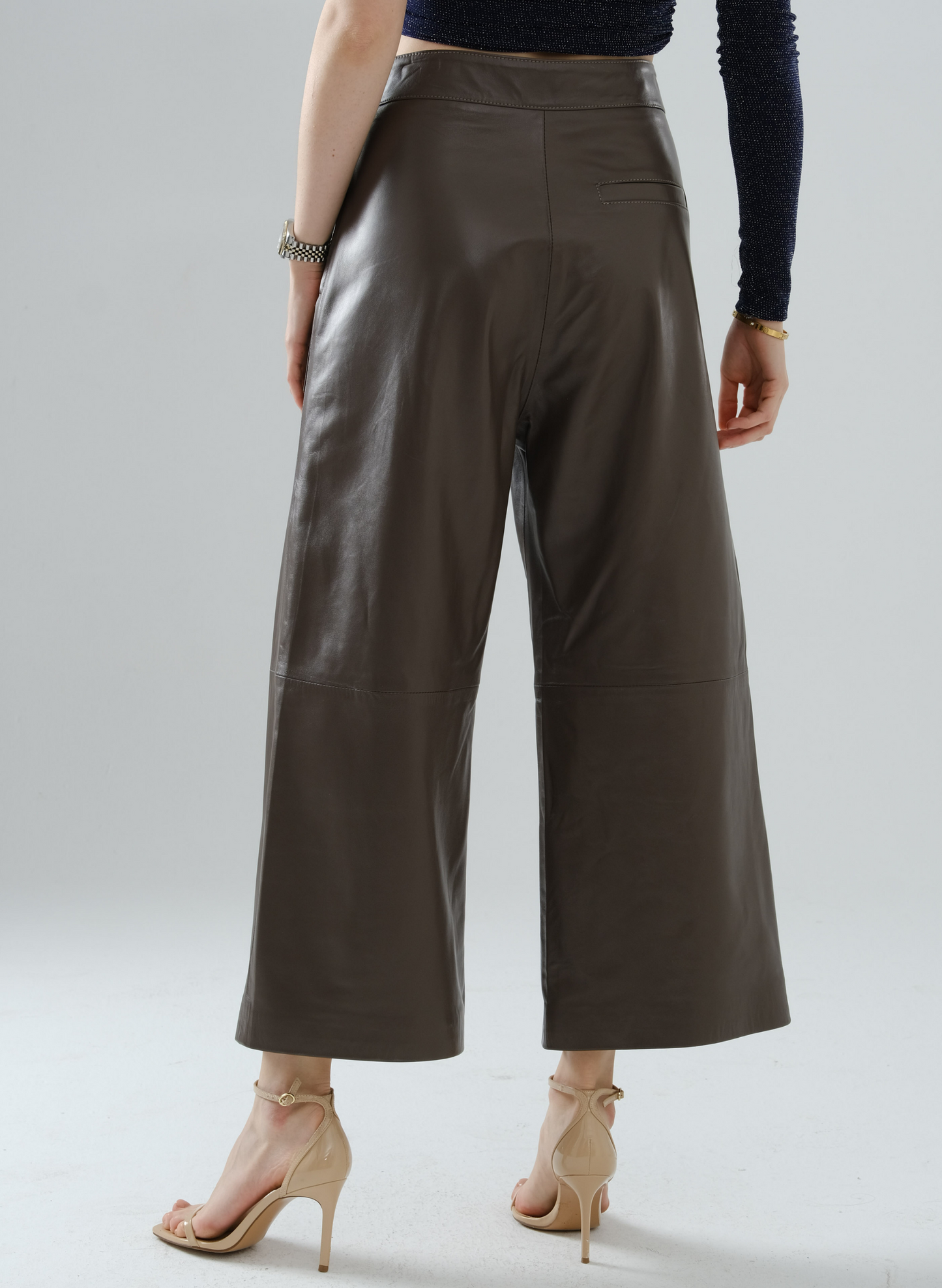 Loose-Fit Large Pocket Short Leather Pants – Mocha