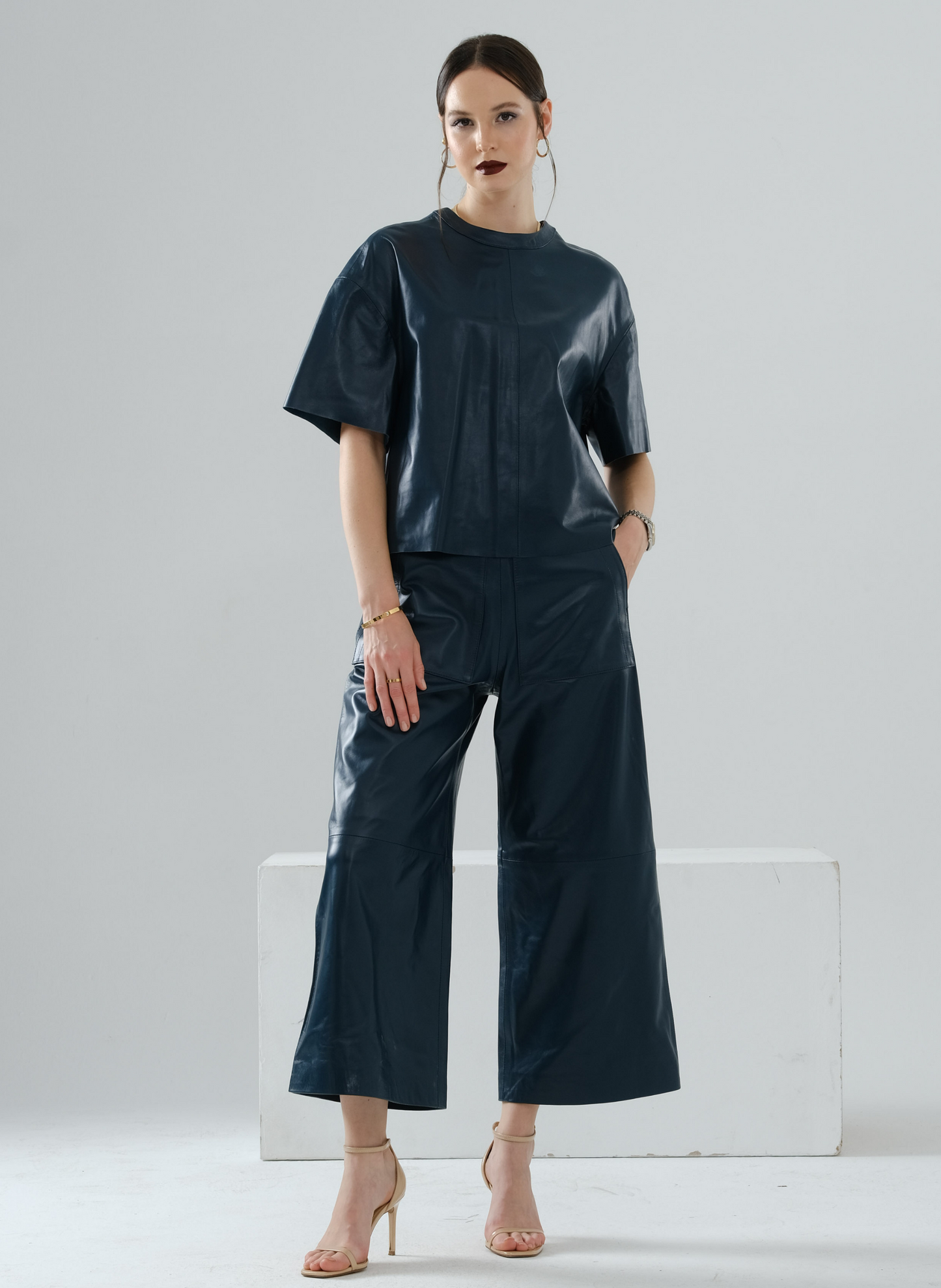 Loose-Fit Large Pocket Short Leather Pants – Petrol
