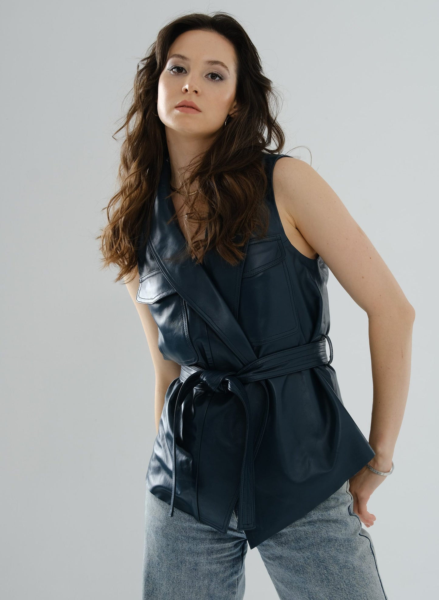 Safari Leather Vest – Petrol