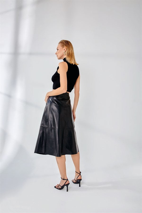 Snap-Button Long Leather Skirt – Black