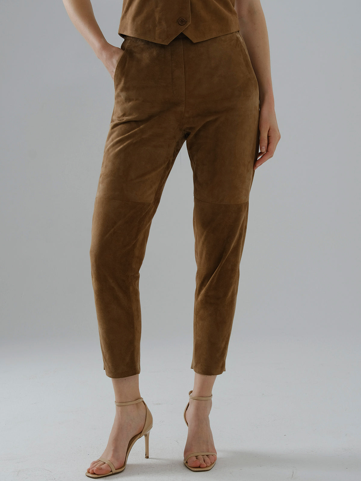 Straight-Leg Suede Pants – Brown