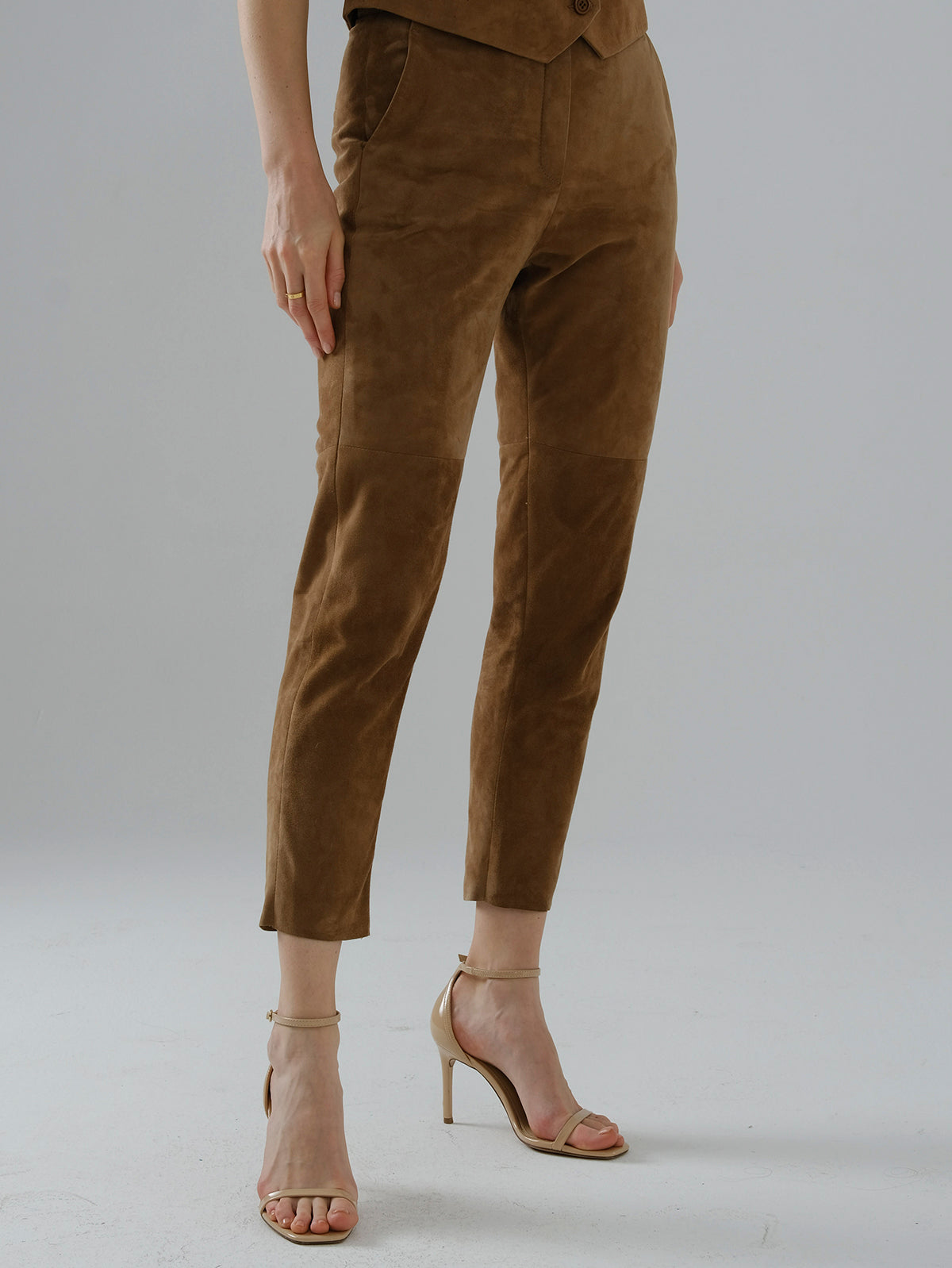 Straight-Leg Suede Pants – Brown
