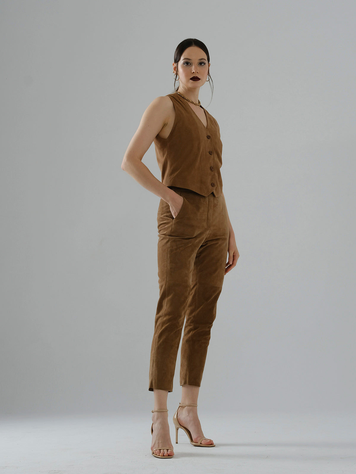 Straight-Leg Suede Pants – Brown