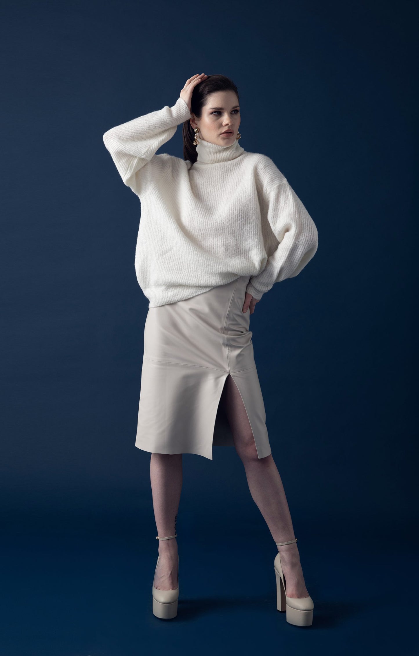 Front Slit Leather Skirt – Cream