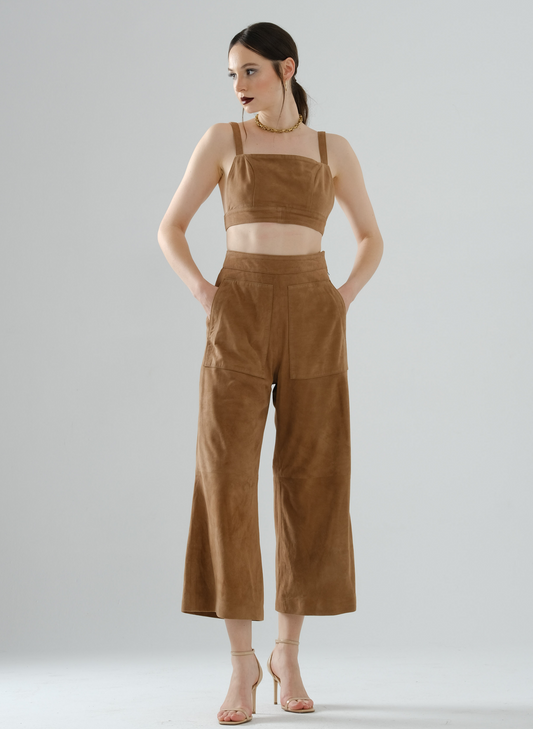 Loose-Fit Large Pocket Short Suede Pants – Brown