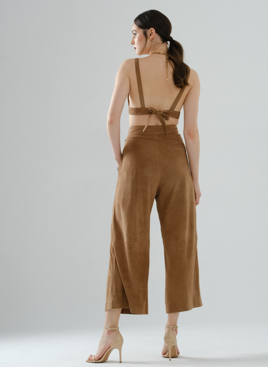 Loose-Fit Large Pocket Short Suede Pants – Brown