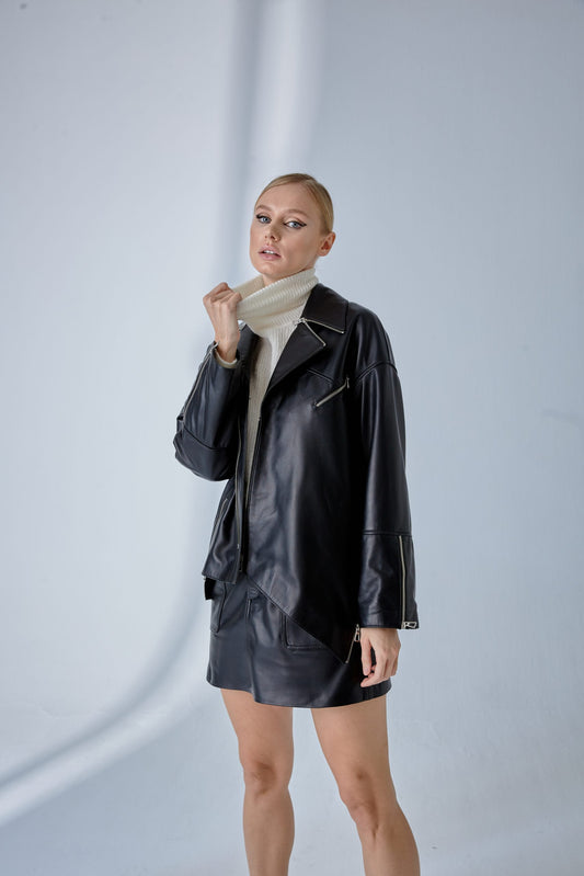 Loose-Fit Oversized Biker – Black